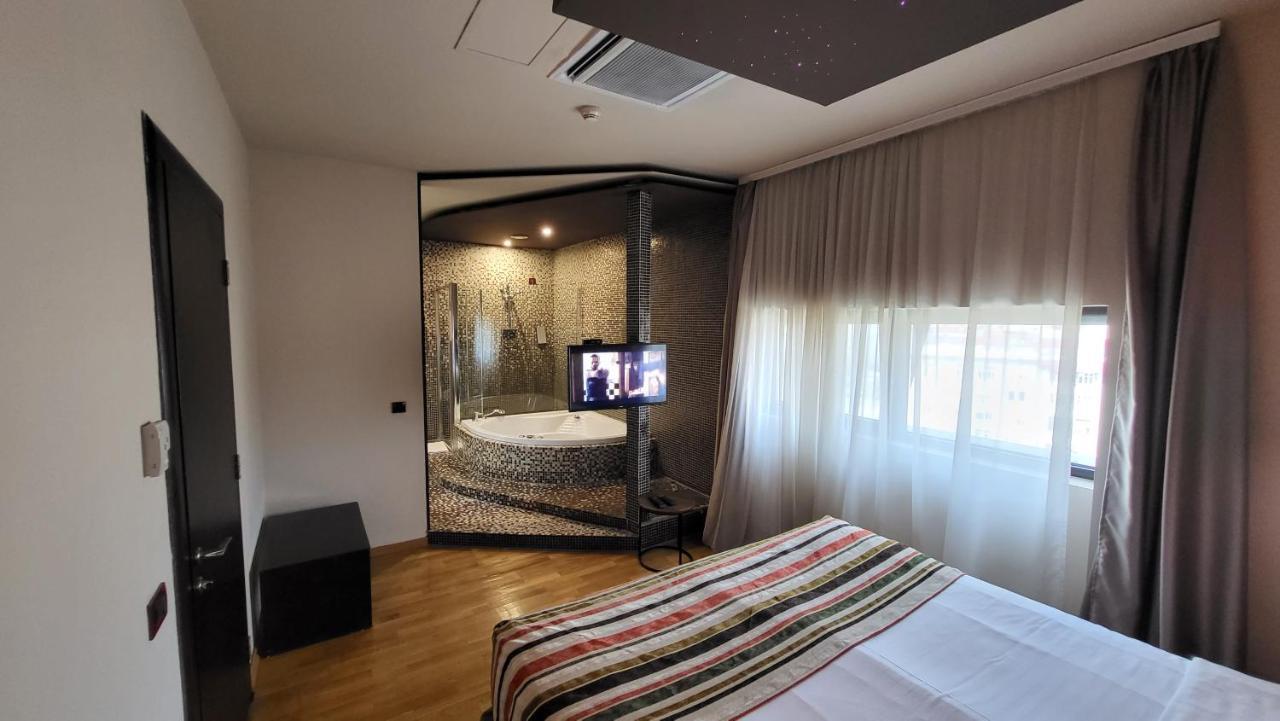 Design Hotel Mr. President Garni Belgrado Exterior foto