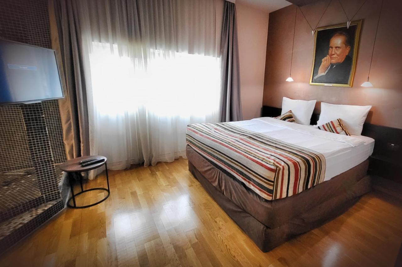 Design Hotel Mr. President Garni Belgrado Exterior foto