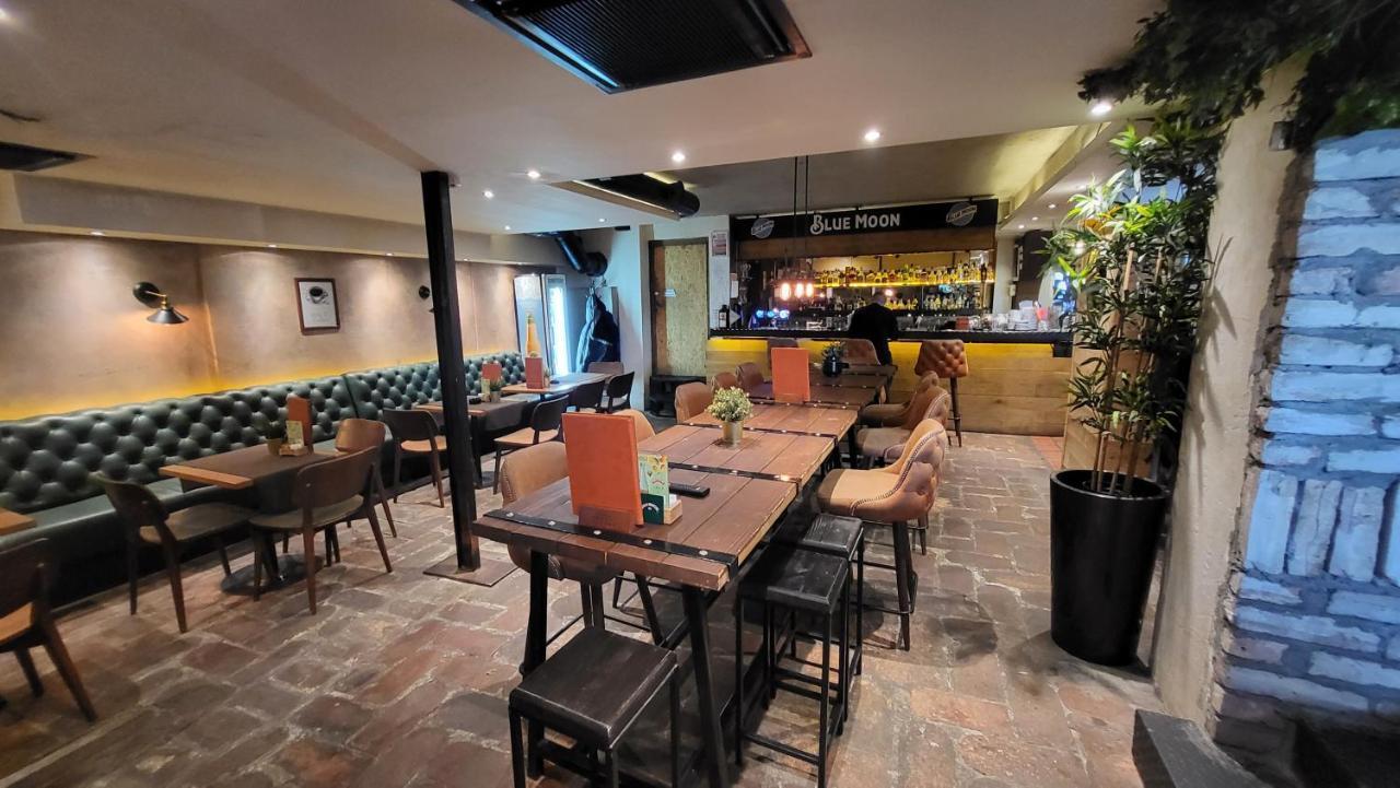 Design Hotel Mr. President Garni Belgrado Exterior foto