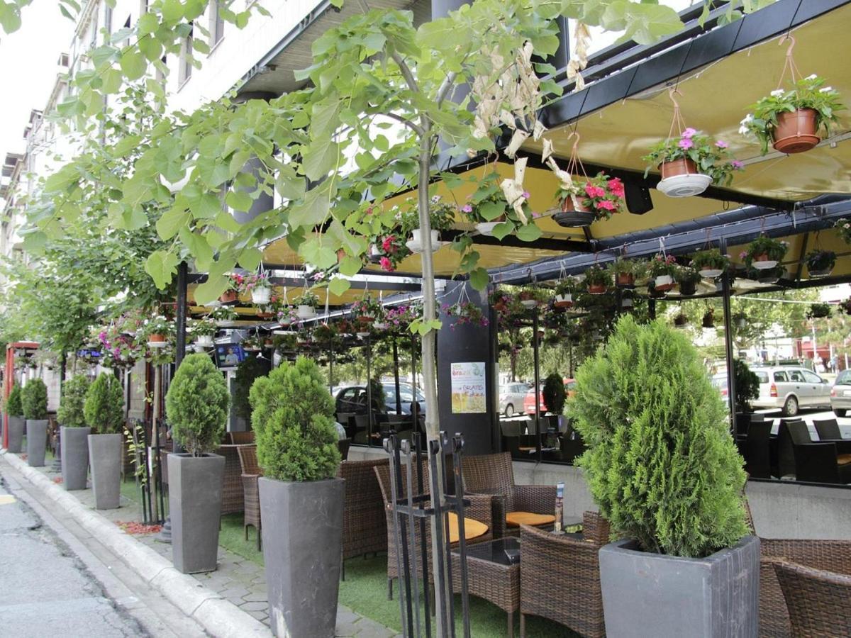 Design Hotel Mr. President Garni Belgrado Exterior foto