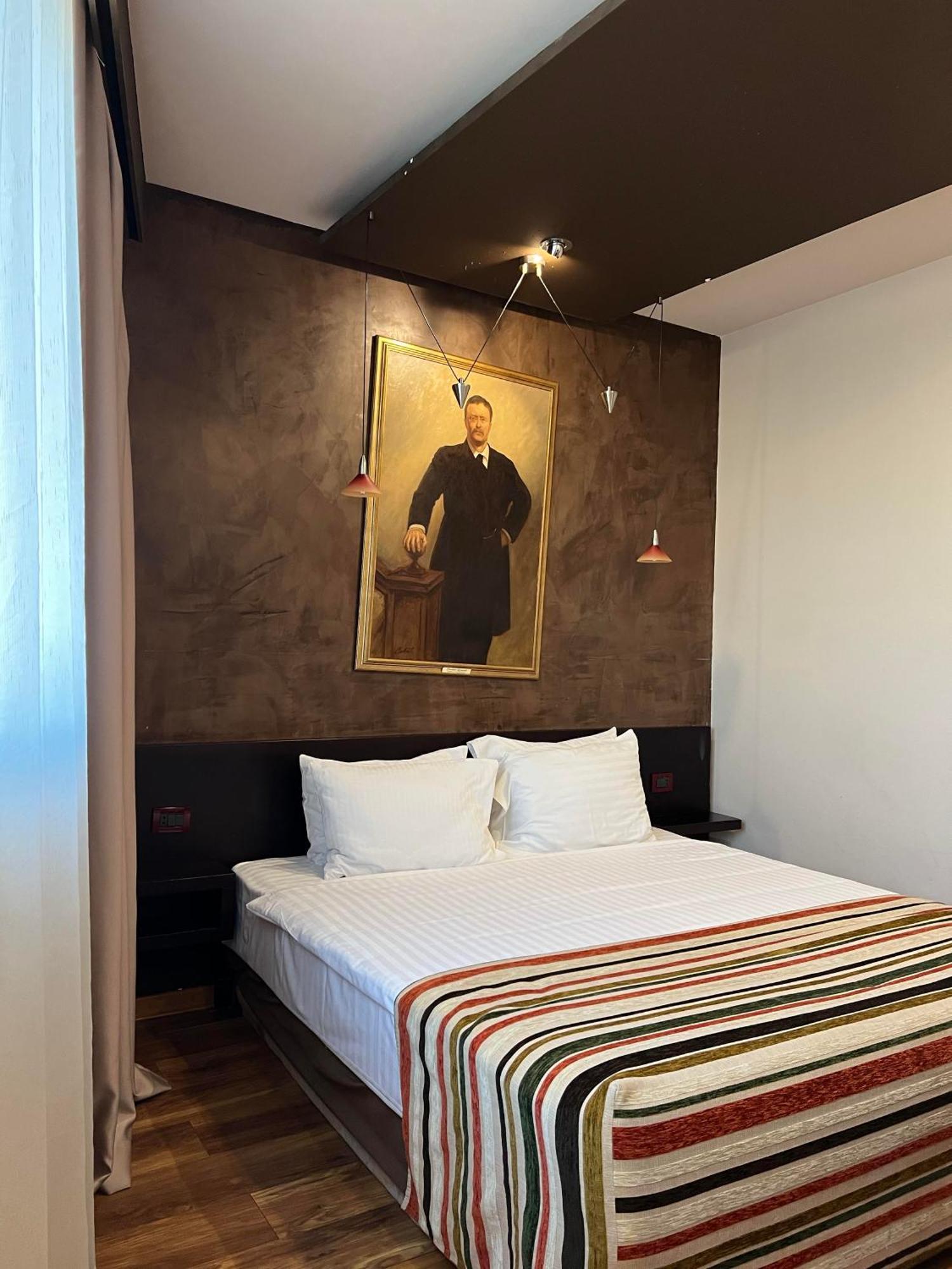 Design Hotel Mr. President Garni Belgrado Exterior foto